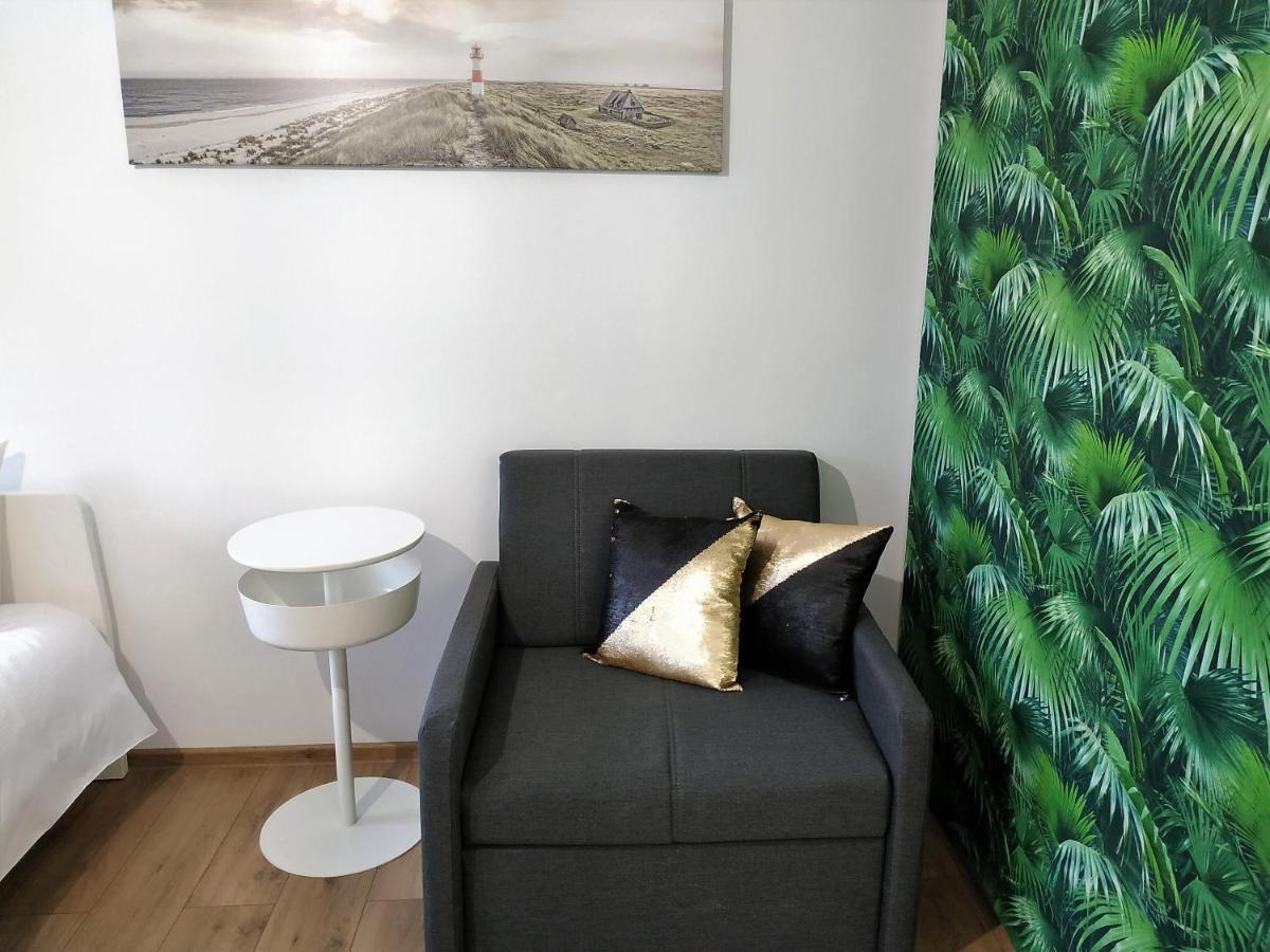 Theapartments Radwanska Łódź Exteriör bild